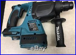 Makita XRH01 18v Cordless Brushless SDS-P Rotary Hammer With Vacuum Attachment