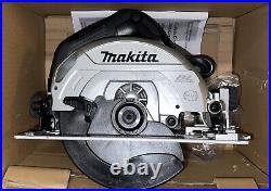 Makita (XSH04ZB) 18V LXT Sub-Compact Cordless 6-1/2 Circular Saw (Tool Only)