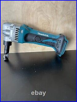 Makita Xnj01 Cordless 16 Gauge Nibbler