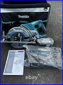 NEW Makita 40V Max XGT Cordless Rear Handle 7-1/4 Circular Saw Kit GSR01 NO BOX